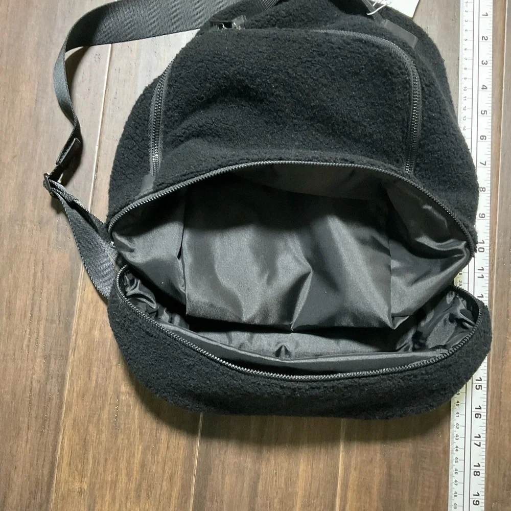 Lululemon City Adventurer Backpack Mini Black Sherpa Fleece 10L